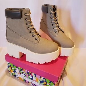 Shoe Republic platforms